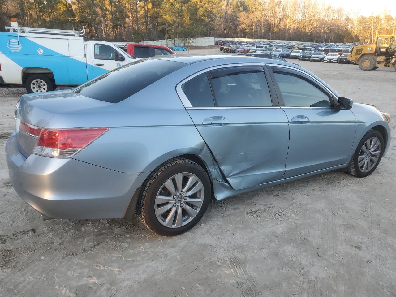 Image 3 of 2012 HONDA ACCORD EX 2012 with VIN 1HGCP2F70CA052897