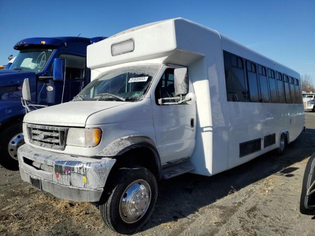 Image 1 of 2003 FORD ECONOLINE E550 SUPER DUTY CUTAWAY VAN 2003 with VIN 1FDAE55F33HA77432