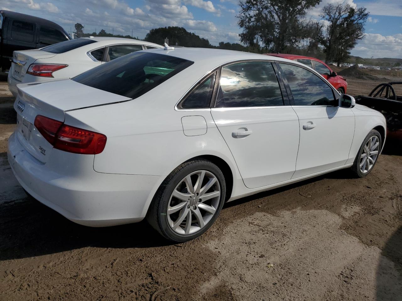 Изображение 3 2013 AUDI A4 PREMIUM PLUS 2013 с VIN WAUFFAFL0DN040522