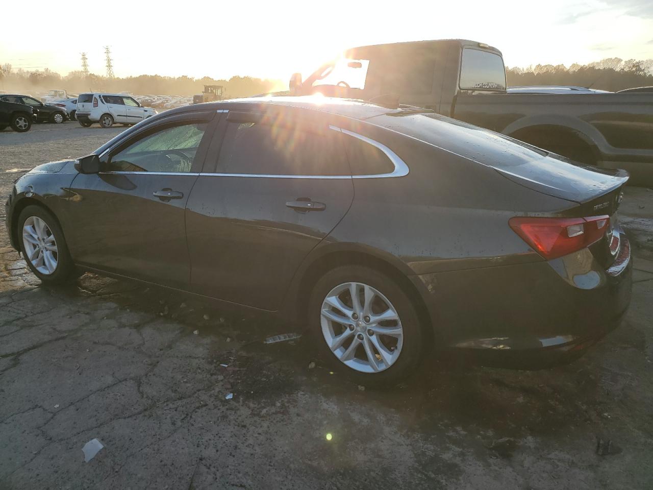 Obraz 2 z 2018 CHEVROLET MALIBU LT 2018 z VIN 1G1ZD5ST7JF192184