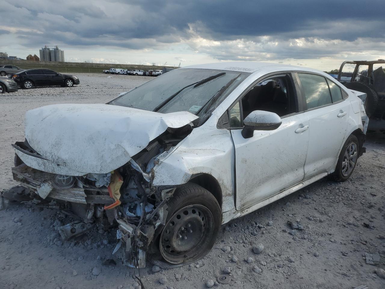 Изображение 1 2020 TOYOTA COROLLA LE 2020 с VIN JTDEPRAE1LJ095456