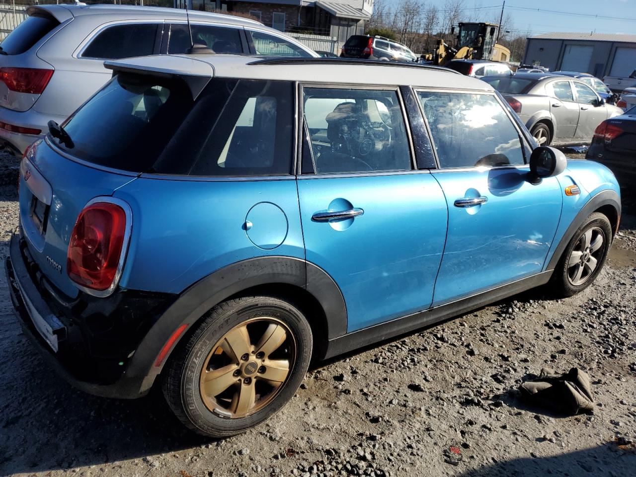 Image 3 of 2015 MINI COOPER  2015 with VIN WMWXS5C56FT830984
