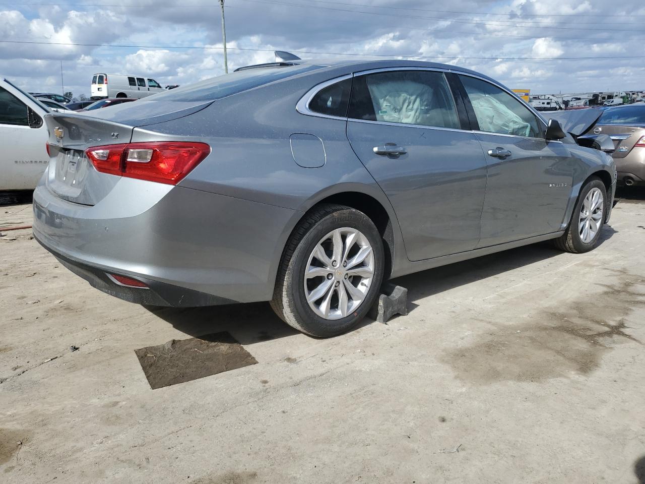 Image 3 of 2024 CHEVROLET MALIBU LT 2024 with VIN 1G1ZD5ST9RF115635