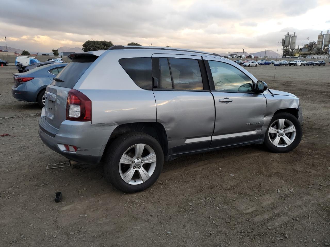 Obraz 3 z 2016 JEEP COMPASS SPORT 2016 z VIN 1C4NJDBB5GD780931
