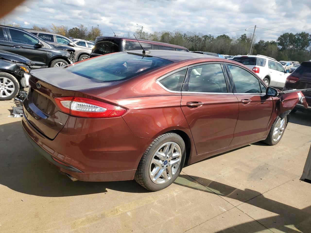 Obraz 3 z 2016 FORD FUSION SE 2016 z VIN 3FA6P0H73GR381687