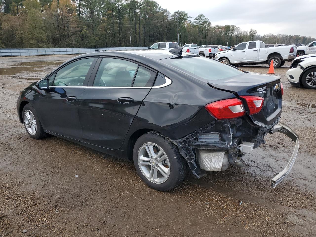 Изображение 2 2018 CHEVROLET CRUZE LT 2018 с VIN 1G1BE5SM8J7171622