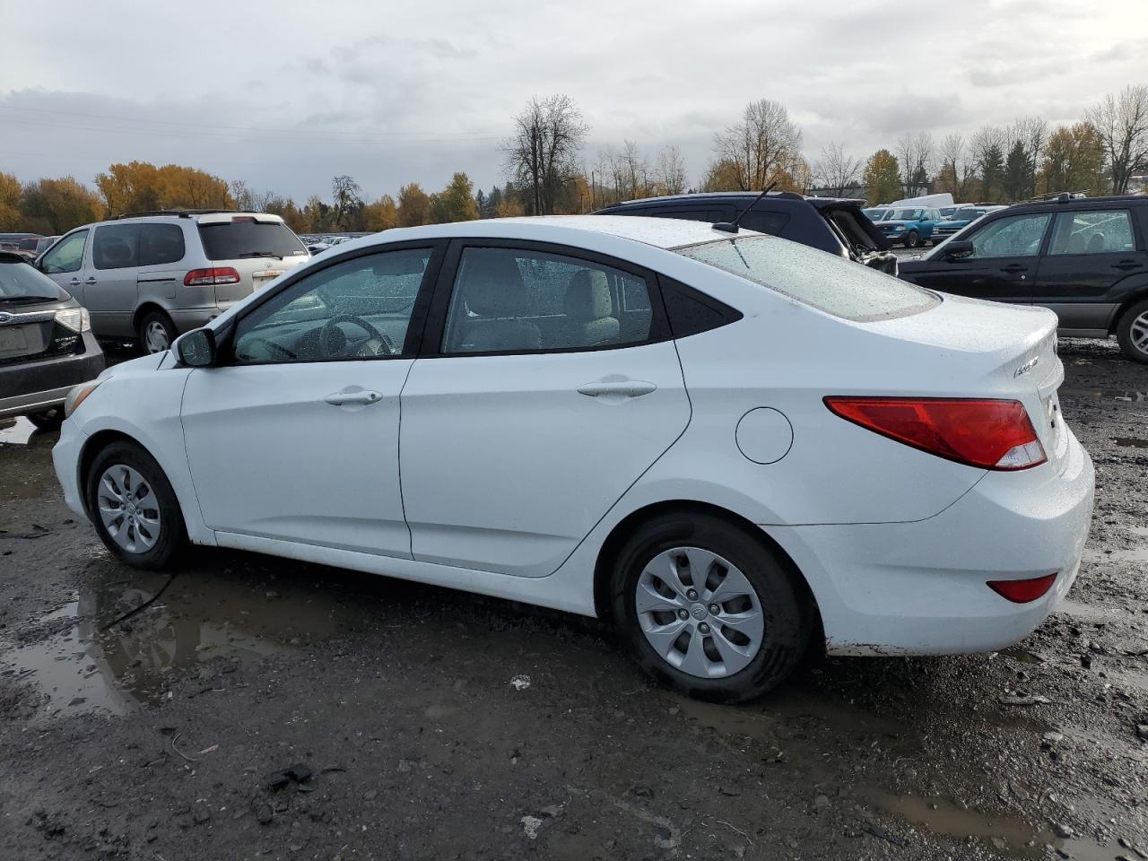 Image 2 of 2016 HYUNDAI ACCENT SE 2016 with VIN KMHCT4AE7GU107678
