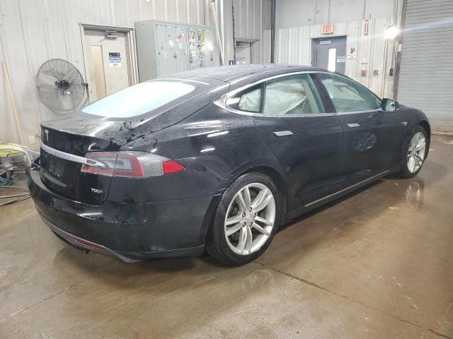 Obraz 3 z 2016 TESLA MODEL S  2016 z VIN 5YJSA1E22GF122831