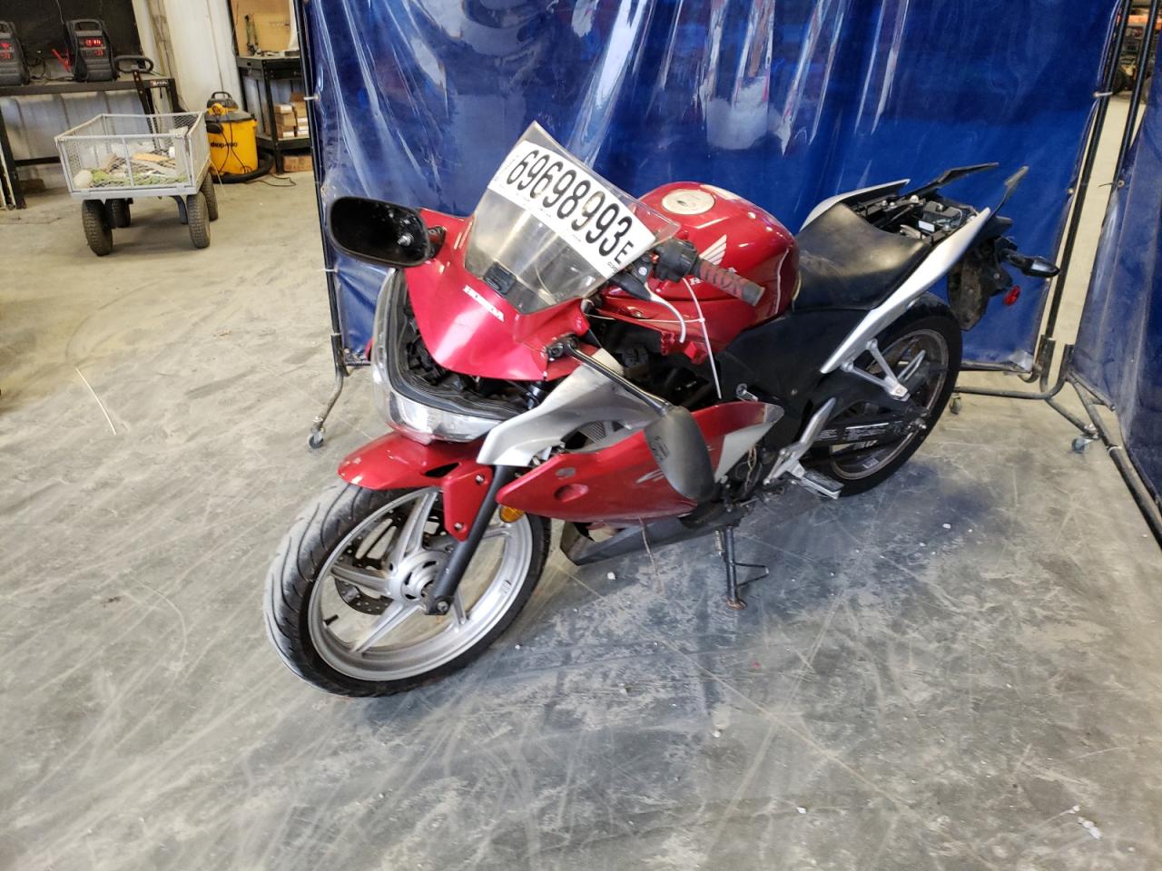 Obraz 2 z 2012 HONDA CBR250 R 2012 z VIN MLHMC4102C5201305