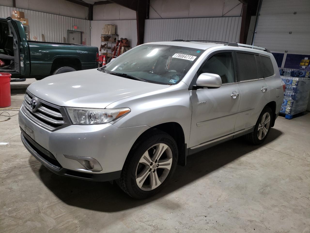 Image 1 of 2013 TOYOTA HIGHLANDER LIMITED 2013 with VIN 5TDDK3EH3DS277188