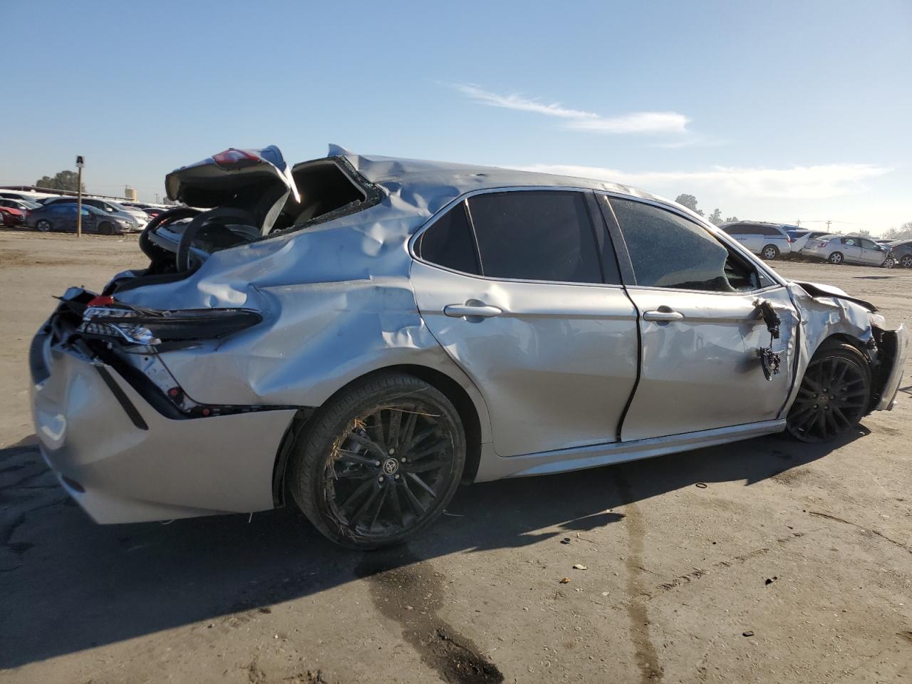 Изображение 3 2022 TOYOTA CAMRY XSE 2022 с VIN 4T1K31AK8NU038660