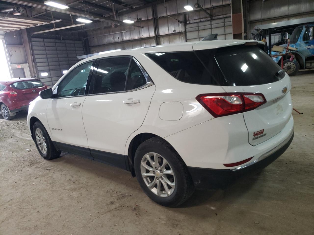 Image 2 of 2019 CHEVROLET EQUINOX LT 2019 with VIN 2GNAXKEV3K6293426