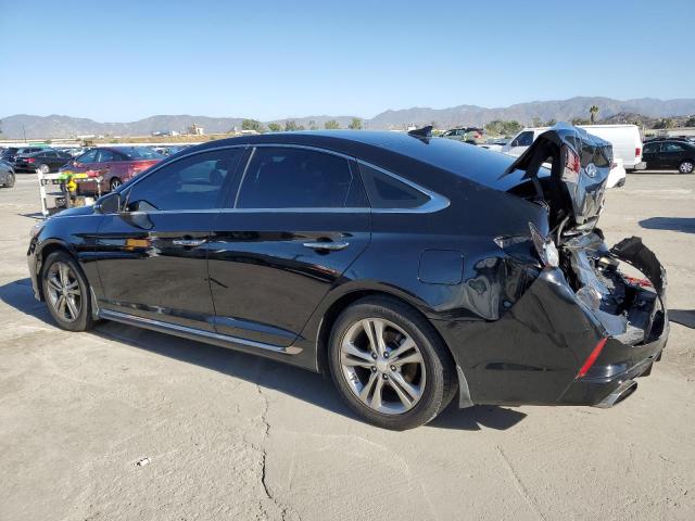 Obraz 2 z 2019 HYUNDAI SONATA LIMITED 2019 z VIN 5NPE34AF0KH755243
