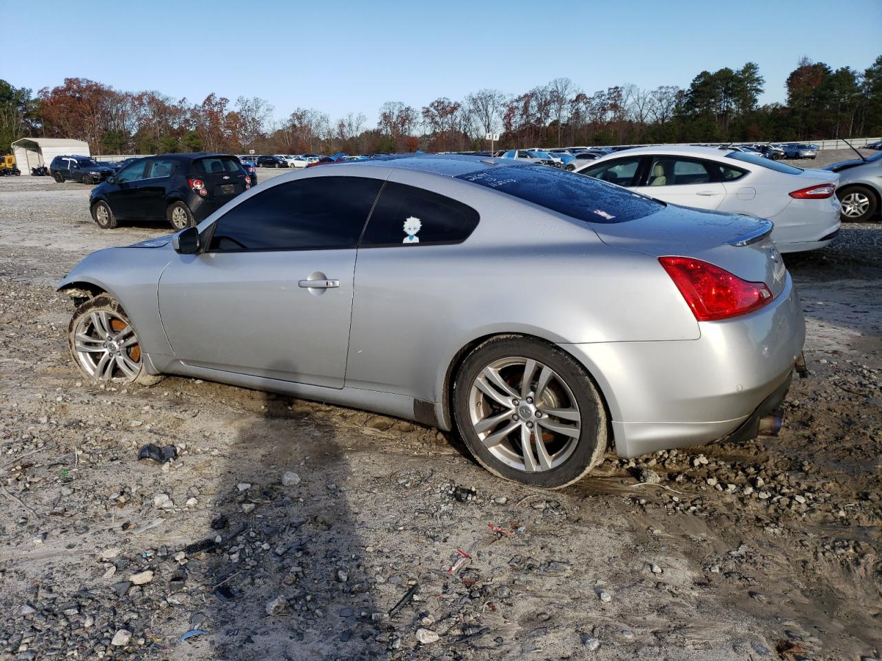 Obraz 2 z 2010 INFINITI G37  2010 z VIN JN1CV6EL9AM152697