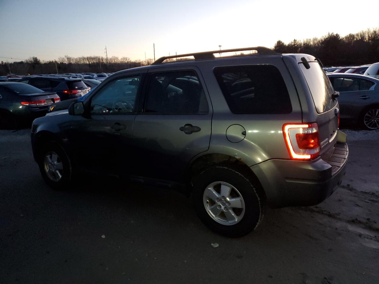 Image 2 of 2010 FORD ESCAPE XLT 2010 with VIN 1FMCU9DG5AKD21076