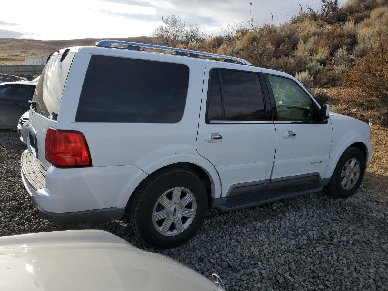 Изображение 3 2004 LINCOLN NAVIGATOR  2004 с VIN 5LMFU28R34LJ31742