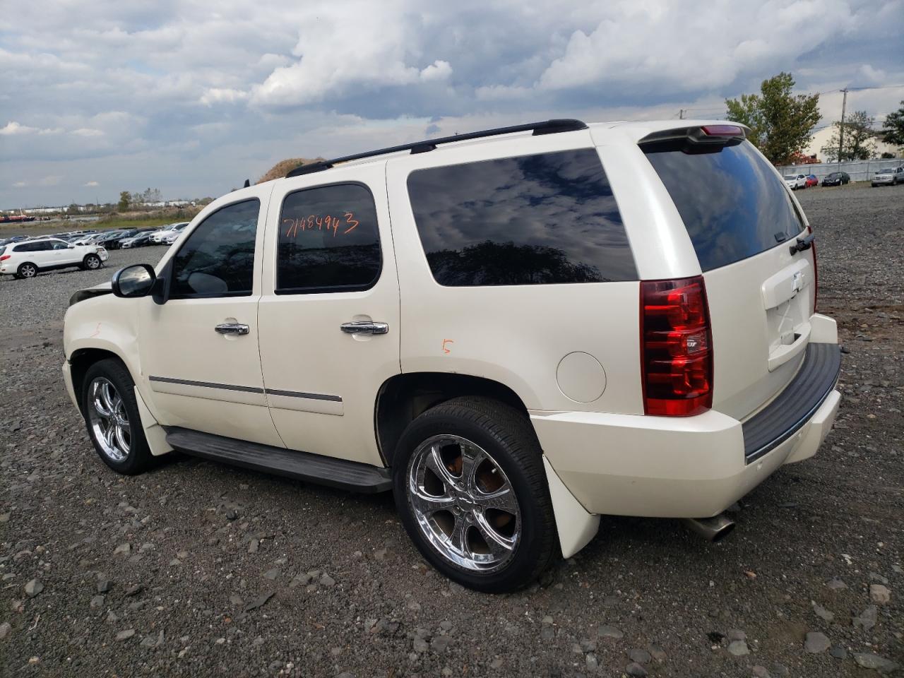 Изображение 2 2010 CHEVROLET TAHOE K1500 LTZ 2010 с VIN 1GNUKCE04AR102704