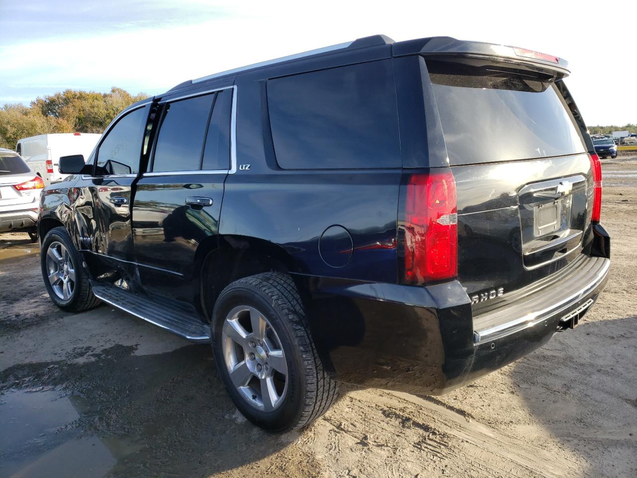 Image 2 of 2015 CHEVROLET TAHOE C1500 LTZ 2015 with VIN 1GNSCCKC1FR100354