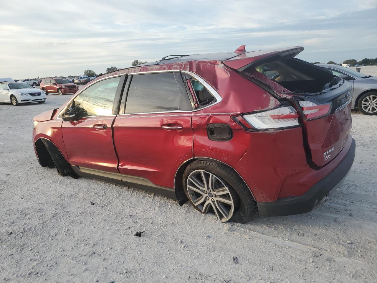 Obraz 2 z 2019 FORD EDGE TITANIUM 2019 z VIN 2FMPK3K99KBC47732