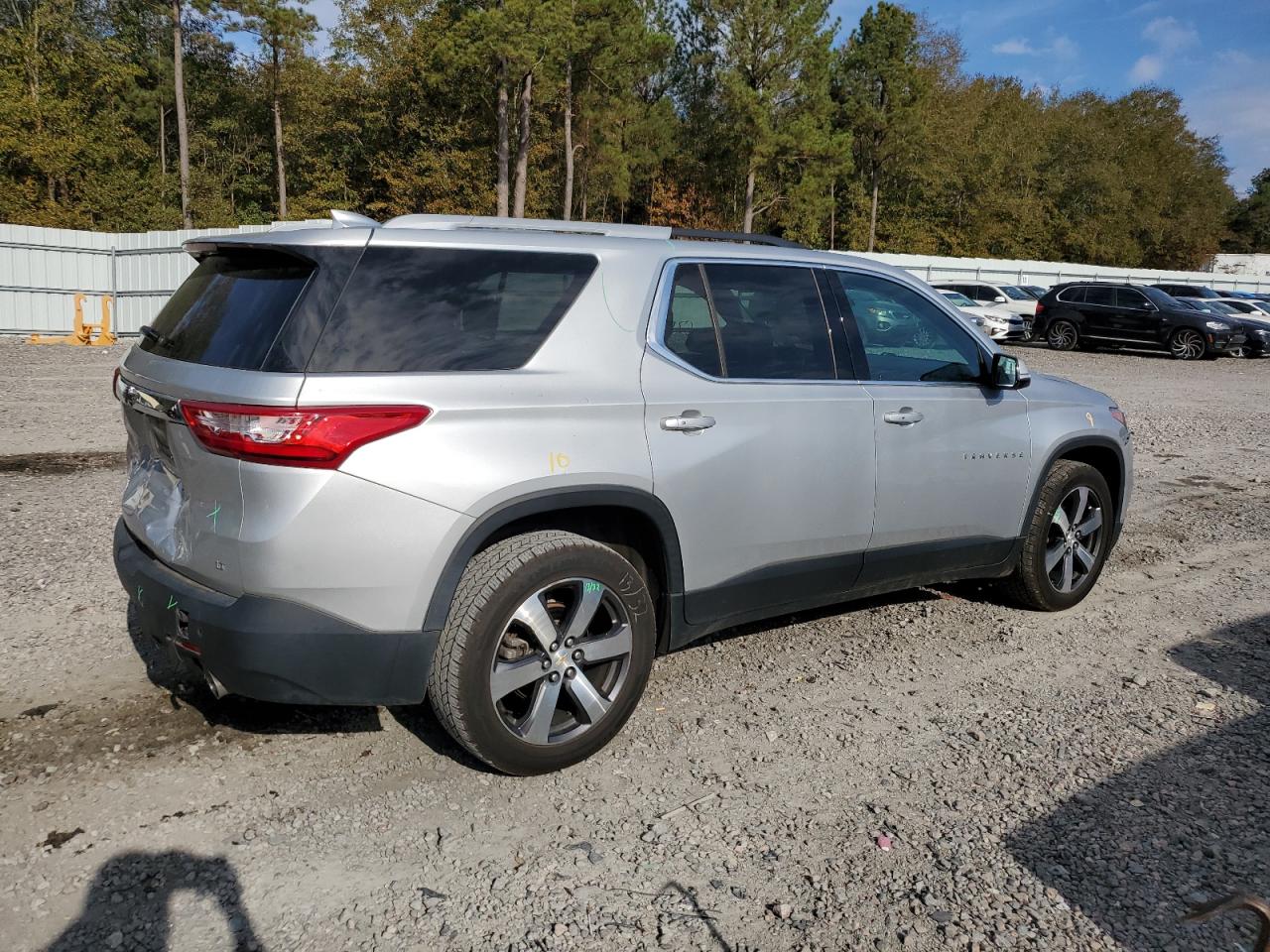 Изображение 3 2018 CHEVROLET TRAVERSE LT 2018 с VIN 1GNERHKW6JJ209399