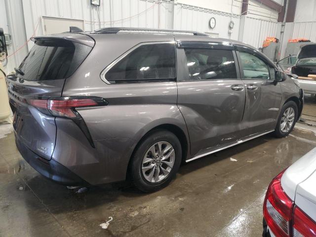 Image 3 of 2022 TOYOTA SIENNA XLE 2022 with VIN 5TDYRKECXNS120206