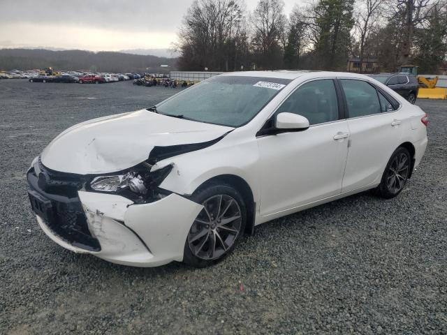 Obraz 1 z 2017 TOYOTA CAMRY LE 2017 z VIN 4T1BF1FKXHU660729