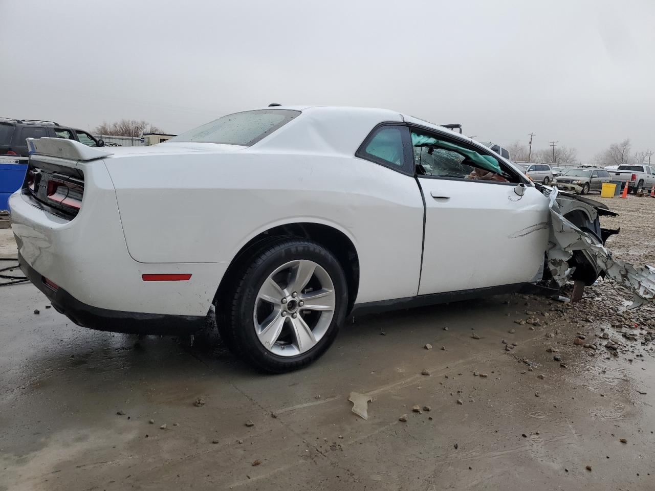 Изображение 3 2022 DODGE CHALLENGER SXT 2022 с VIN 2C3CDZAG2NH199867