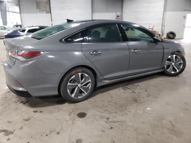 Image 3 of 2019 HYUNDAI SONATA HYBRID 2019 with VIN KMHE34L35KA094332