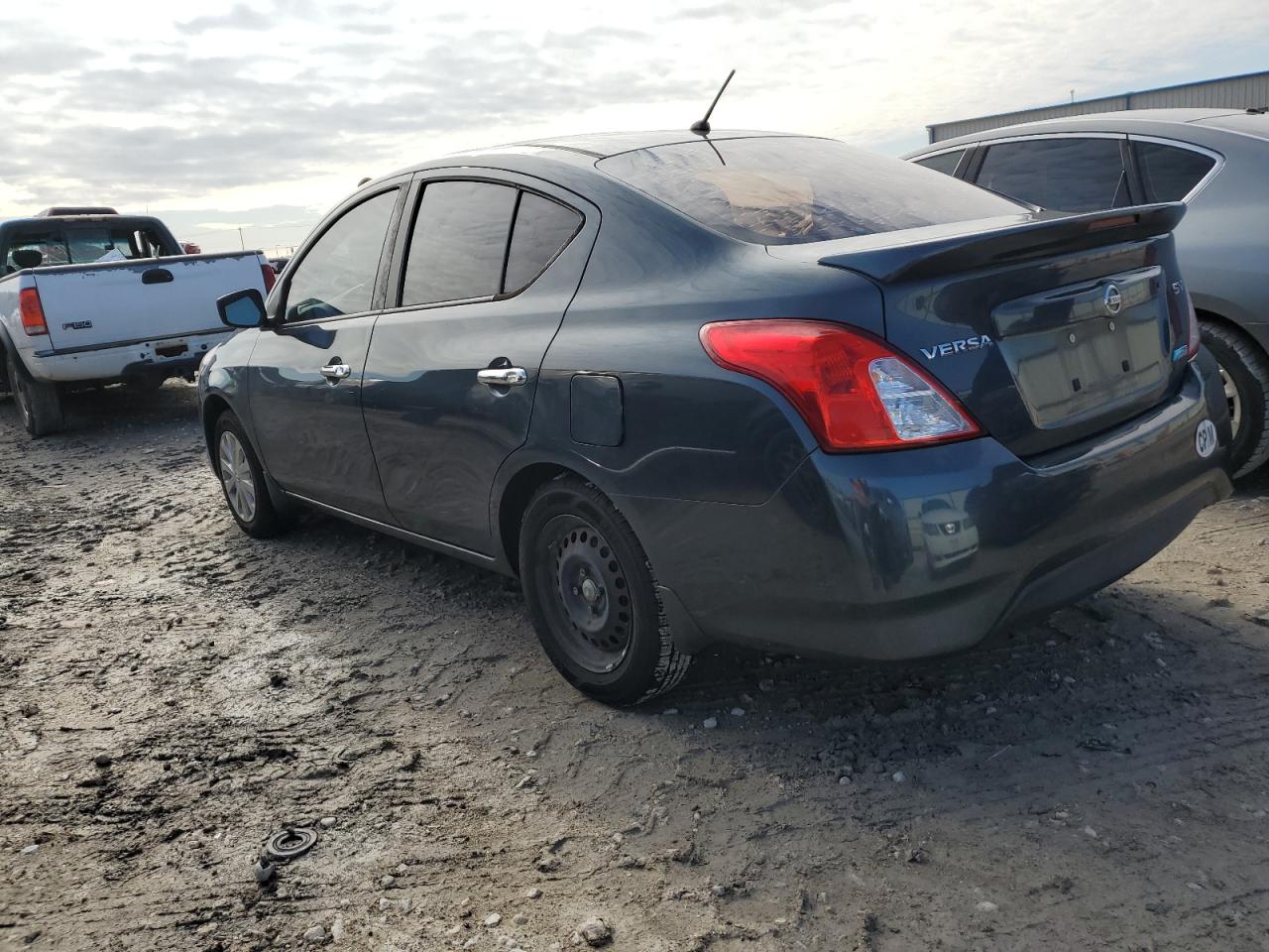 Изображение 2 2016 NISSAN VERSA S 2016 с VIN 3N1CN7AP7GL869116