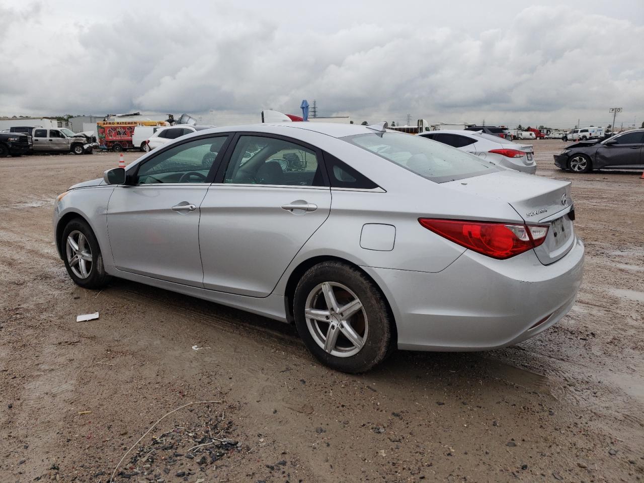 Image 2 of 2013 HYUNDAI SONATA GLS 2013 with VIN 5NPEB4AC0DH732167