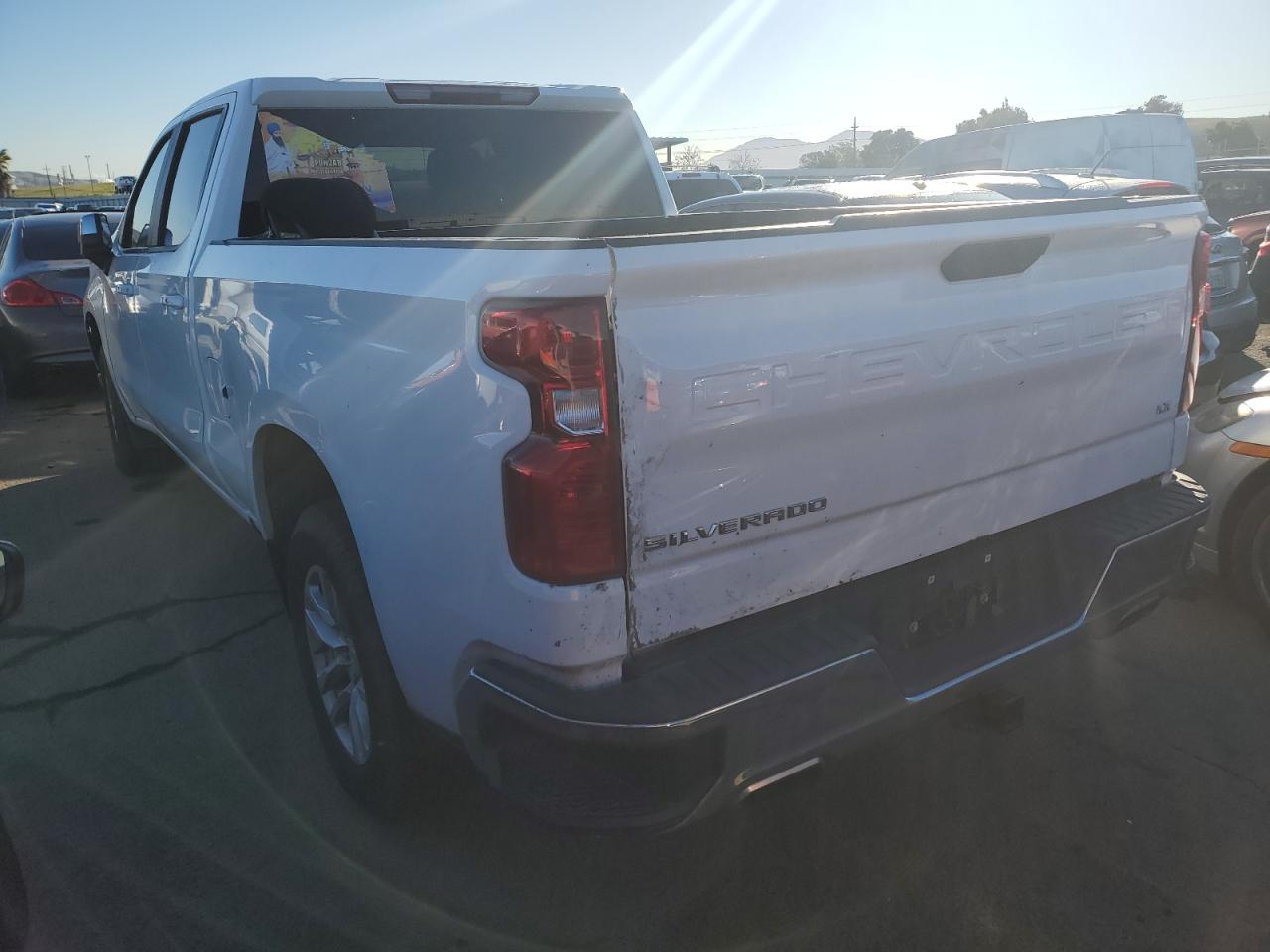 Image 2 of 2019 CHEVROLET SILVERADO K1500 LT 2019 with VIN 1GCUYDED2KZ189634