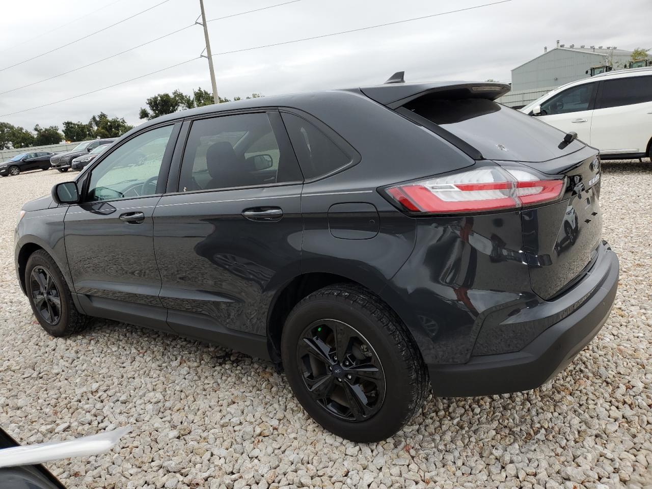 Image 2 of 2021 FORD EDGE SE 2021 with VIN 2FMPK3G95MBA11249