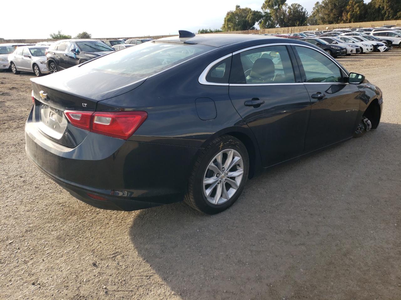 Изображение 3 2023 CHEVROLET MALIBU LT 2023 с VIN 1G1ZD5ST6PF169651