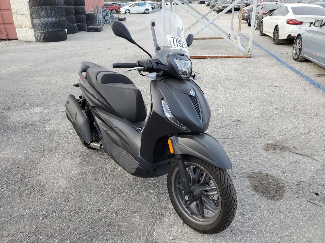2023 PIAGGIO BV 400 2023 image