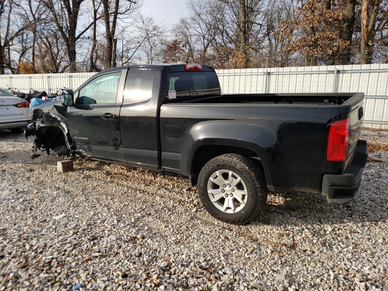 Image 2 of 2021 CHEVROLET COLORADO LT 2021 with VIN 1GCHSCEA1M1233367