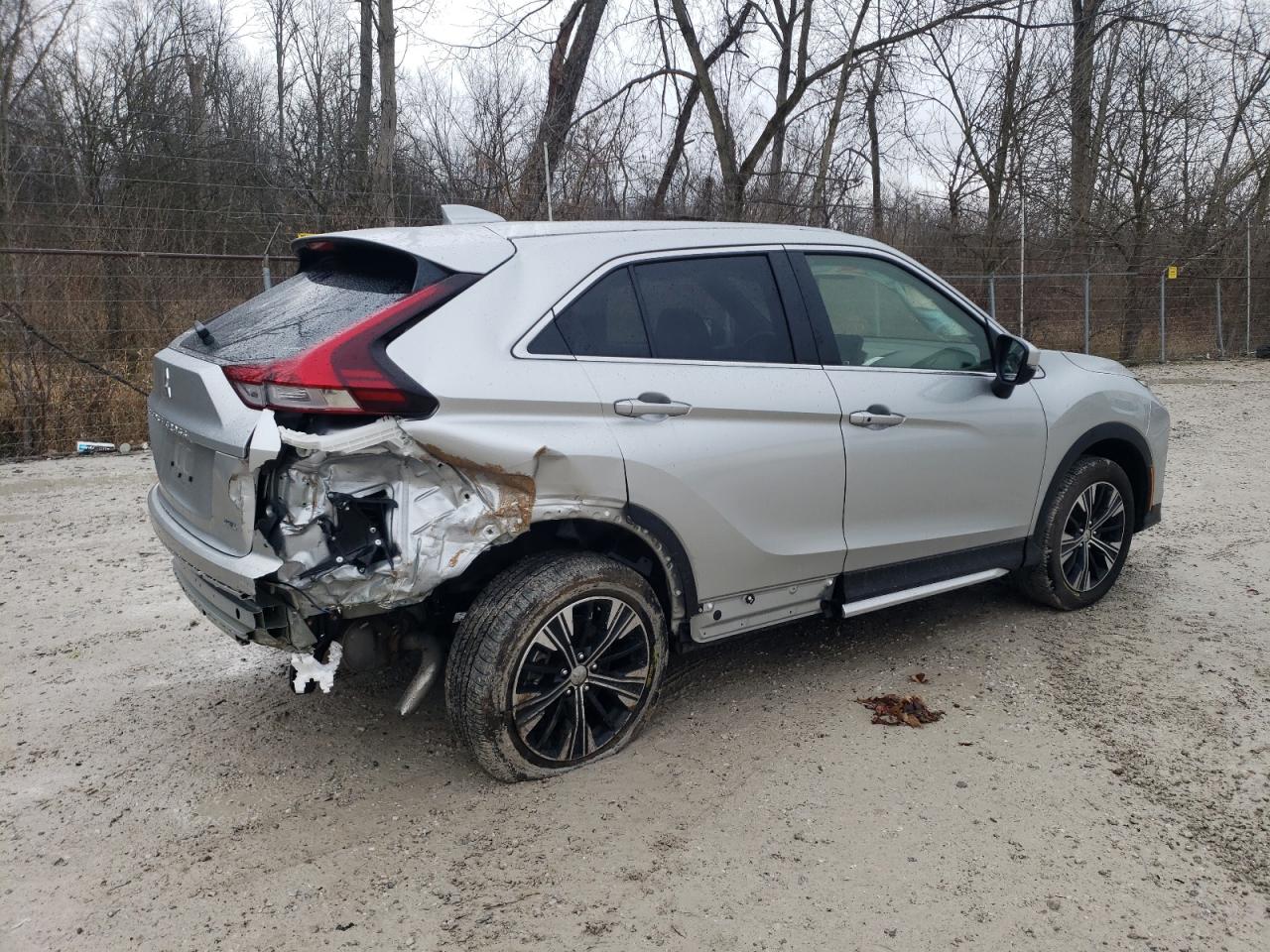 Obraz 3 z 2022 MITSUBISHI ECLIPSE CROSS SE 2022 z VIN JA4ATWAA4NZ051049
