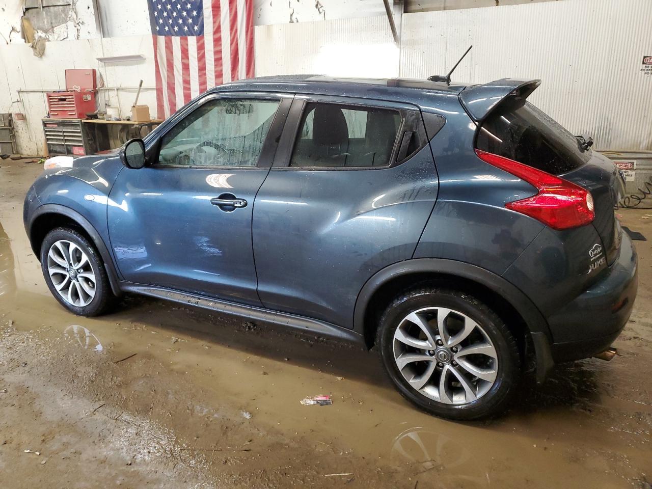 Image 2 of 2013 NISSAN JUKE S 2013 with VIN JN8AF5MV2DT213093
