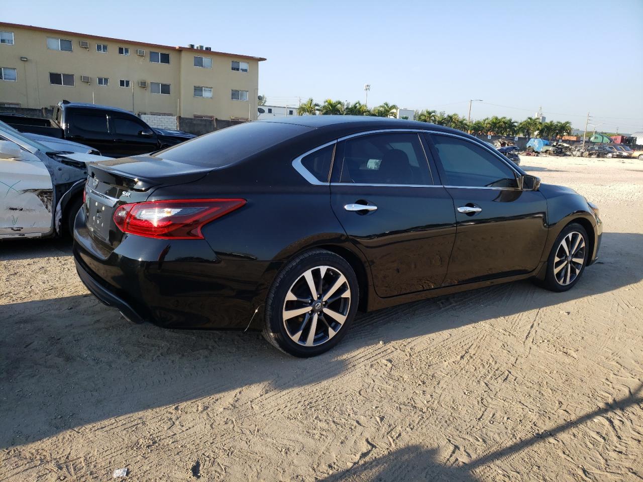 Image 3 of 2017 NISSAN ALTIMA 2.5 2017 with VIN 1N4AL3AP7HC483351
