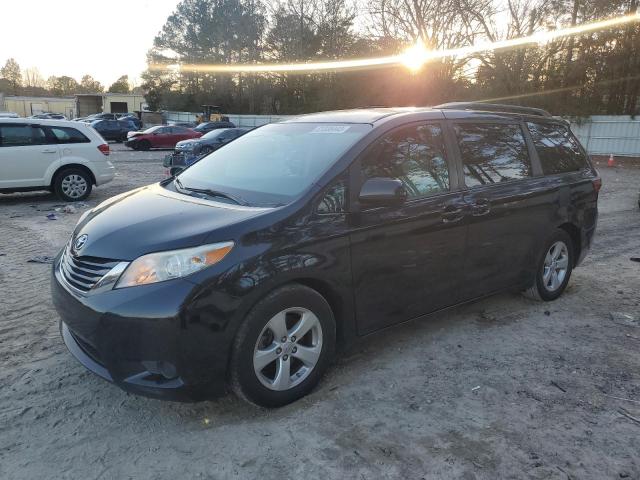 Obraz 1 z 2015 TOYOTA SIENNA LE 2015 z VIN 5TDKK3DC3FS611381