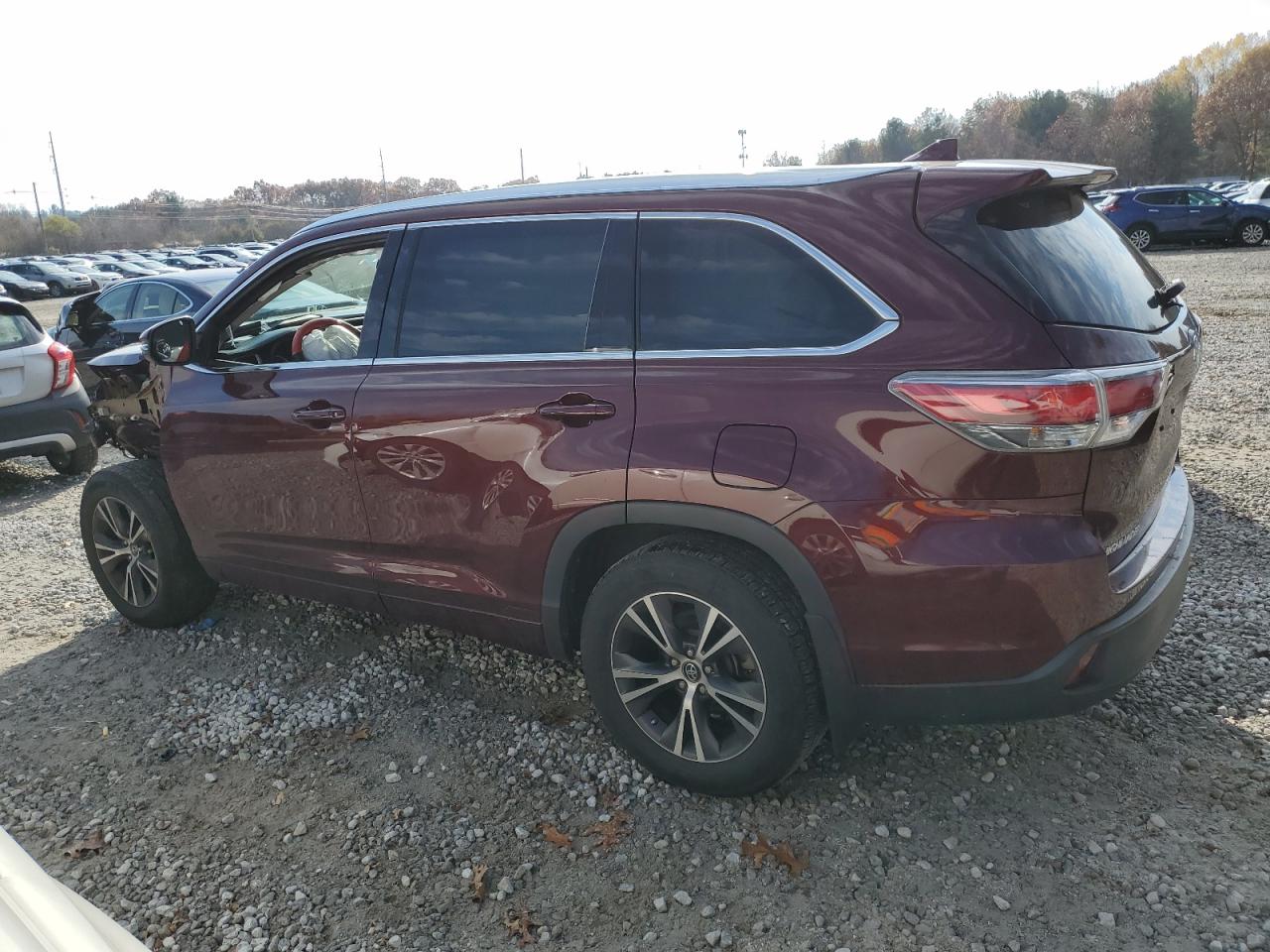 Изображение 2 2016 TOYOTA HIGHLANDER XLE 2016 с VIN 5TDJKRFH4GS305332