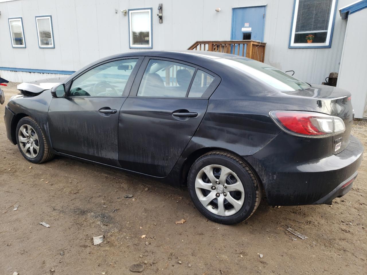 Image 2 of 2011 MAZDA 3 I 2011 with VIN JM1BL1UG2B1462490