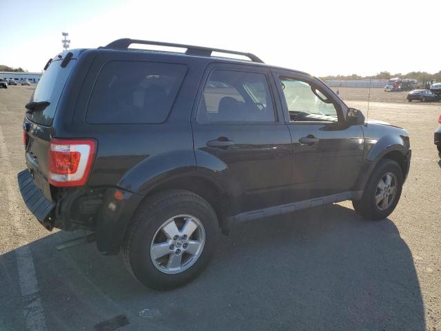 Obraz 3 z 2012 FORD ESCAPE XLT 2012 z VIN 1FMCU9D77CKA96484