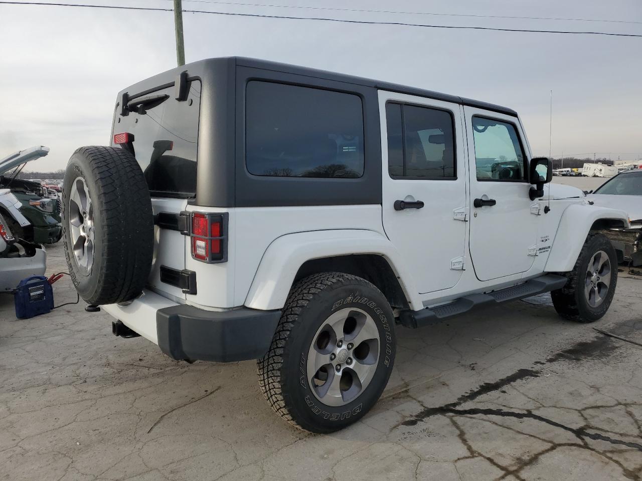 Изображение 3 2016 JEEP WRANGLER UNLIMITED SAHARA 2016 с VIN 1C4HJWEG6GL122783