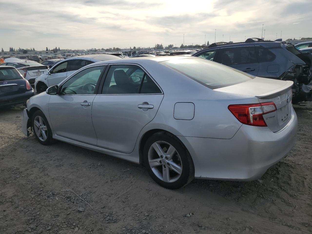 Obraz 2 z 2014 TOYOTA CAMRY L 2014 z VIN 4T1BF1FK6EU336494