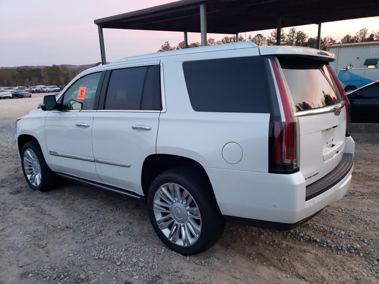 Изображение 2 2020 CADILLAC ESCALADE PLATINUM 2020 с VIN 1GYS4DKJ3LR115342