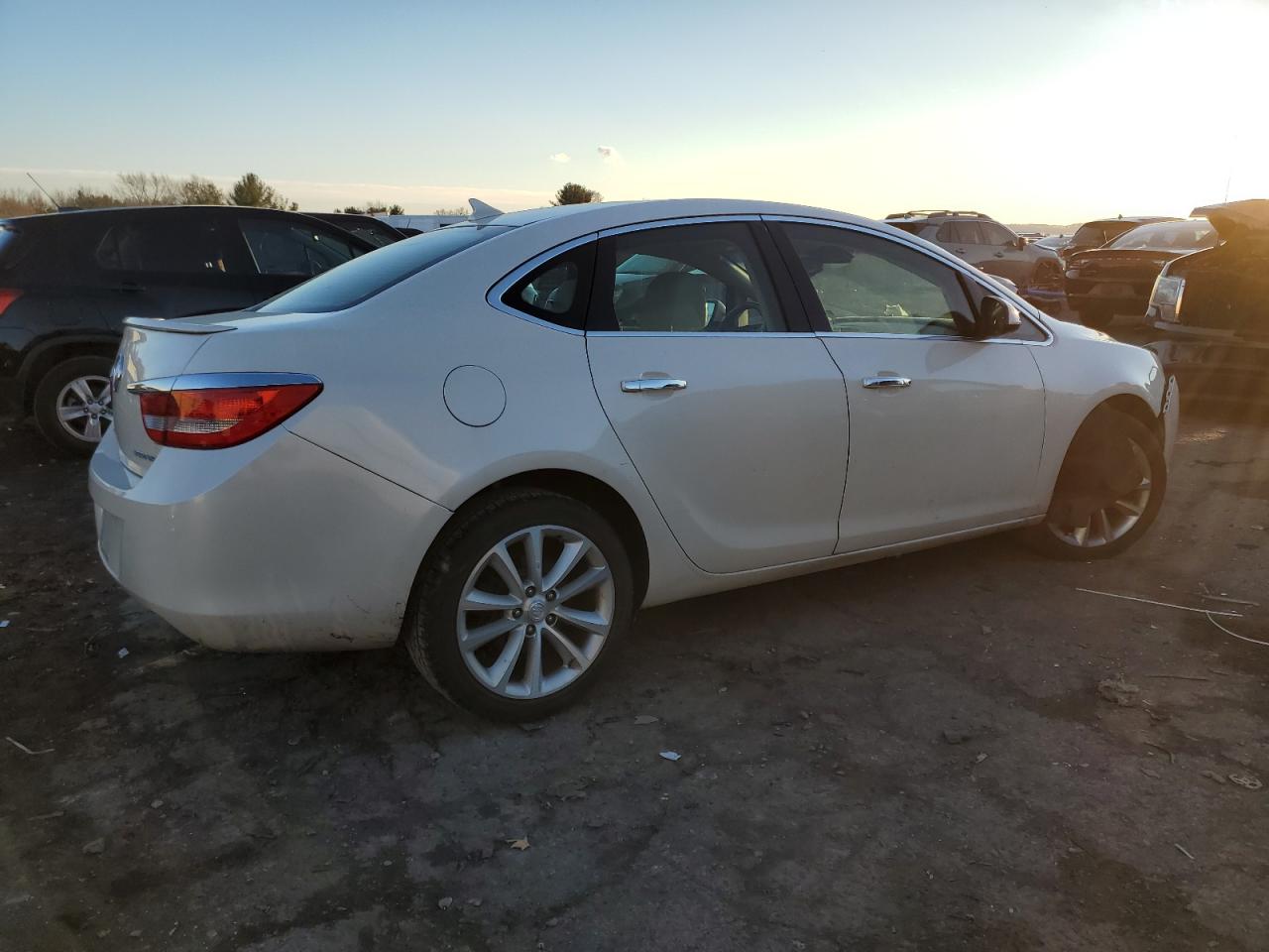 Image 3 of 2012 BUICK VERANO  2012 with VIN 1G4PP5SK7C4169897