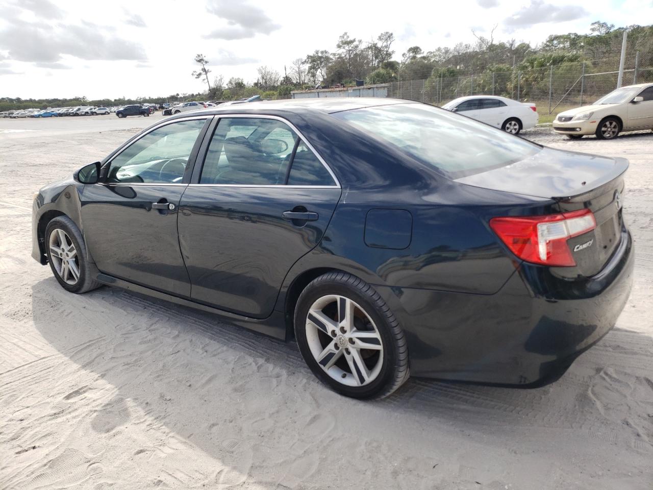 Image 2 of 2012 TOYOTA CAMRY BASE 2012 with VIN 4T1BF1FK3CU198152