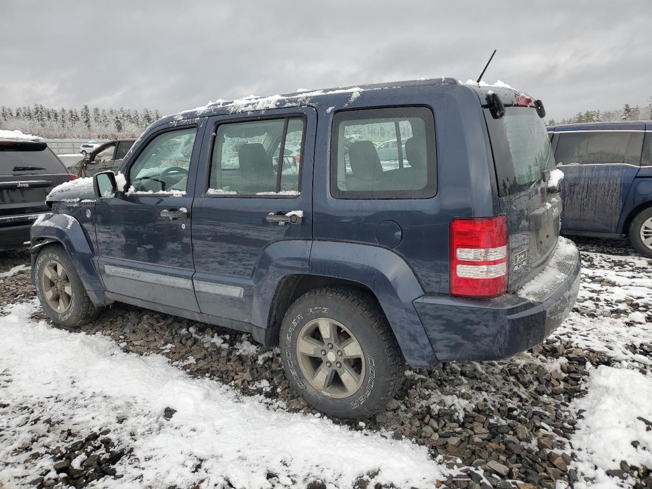 Изображение 2 2008 JEEP LIBERTY SPORT 2008 с VIN 1J8GN28K28W184411