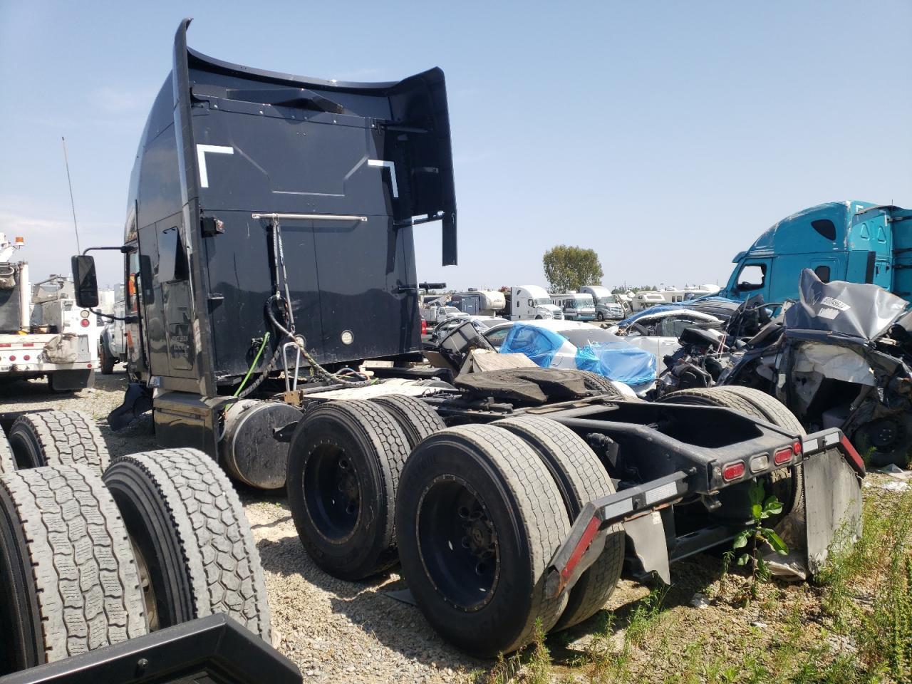 Image 3 of 2020 MACK ANTHEM  2020 with VIN 1M1AN4GY0LM013949