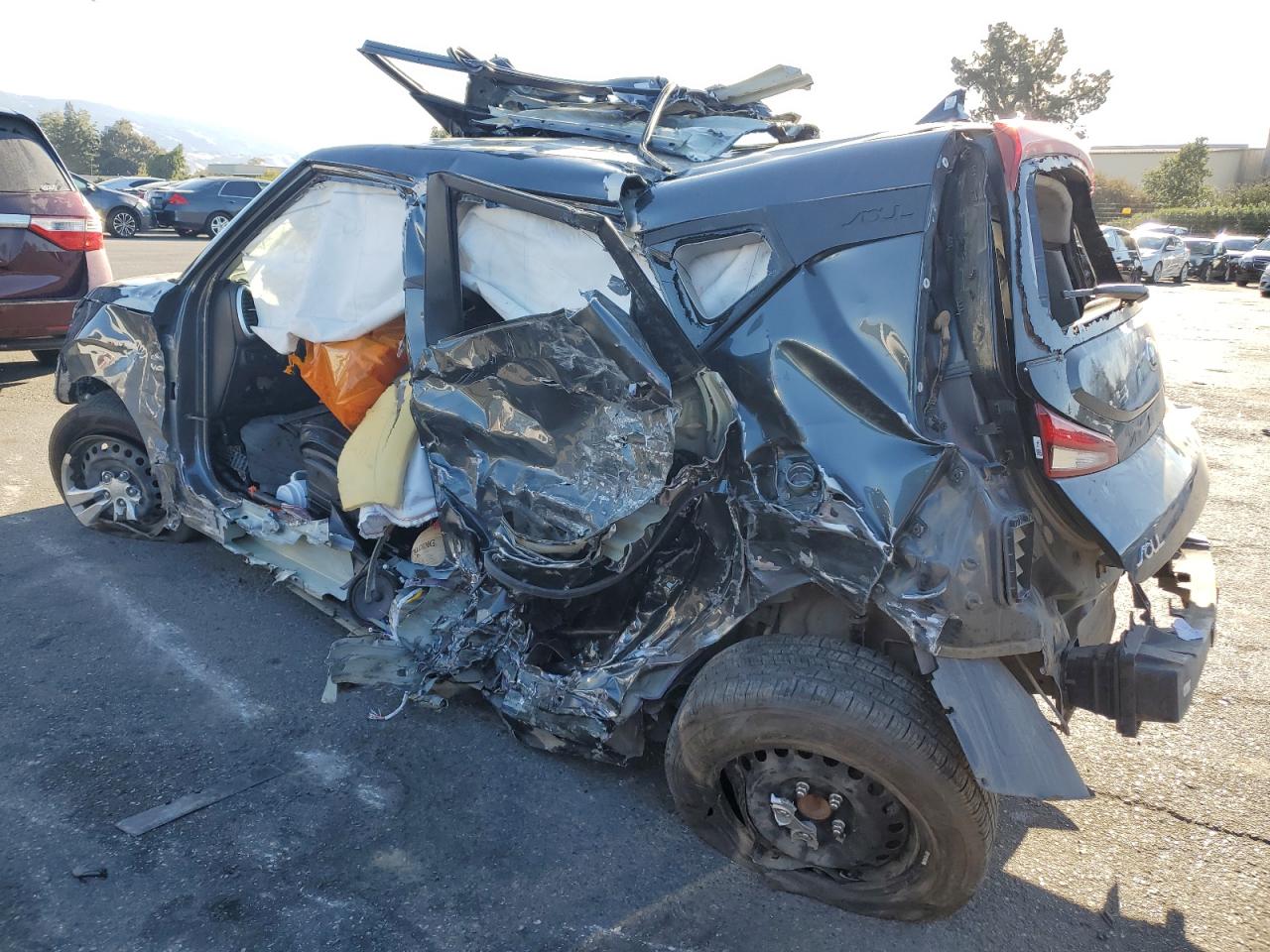 Image 2 of 2021 KIA SOUL LX 2021 with VIN KNDJ23AUXM7790874